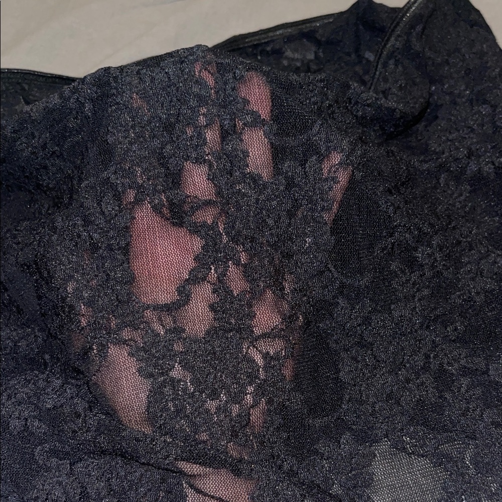 Los Angeles apparel Elegant Black Lace Skirt - Picture 3 of 4